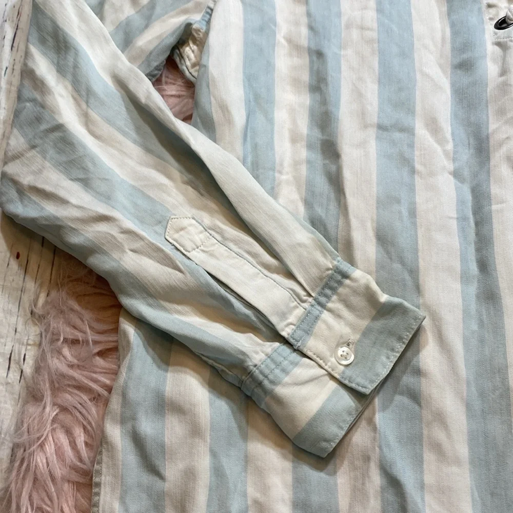 Rails Utility Blue White Tie Front Stripe Blouse sz S - Picture 5 of 9